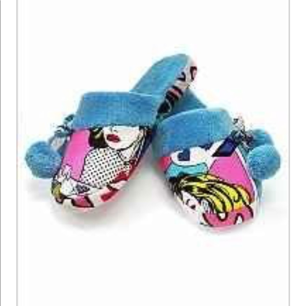Victoria’s Secret Flannel Slippers